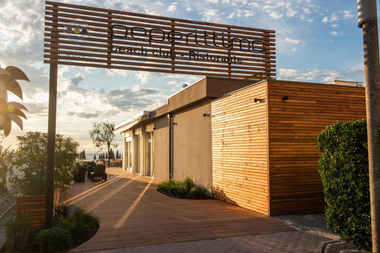 Hotel Solemare Milano Marittima Kültér fotó
