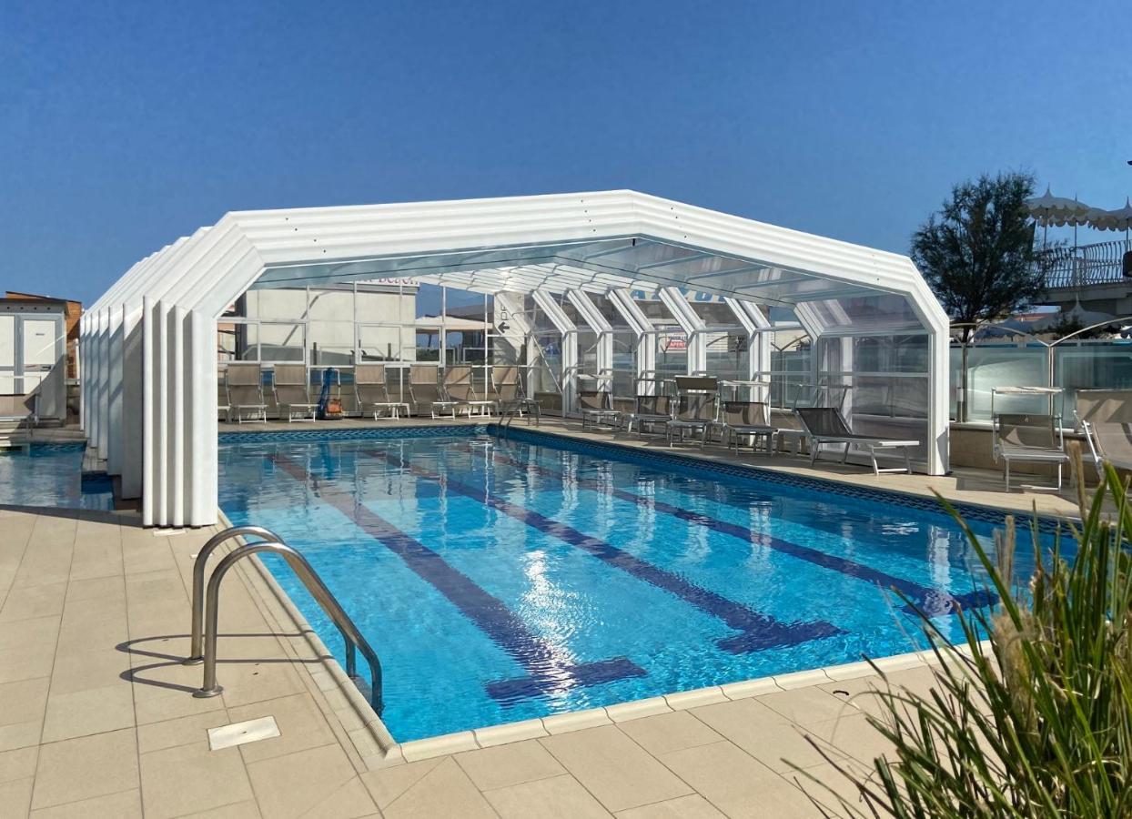 Hotel Solemare Milano Marittima Kültér fotó