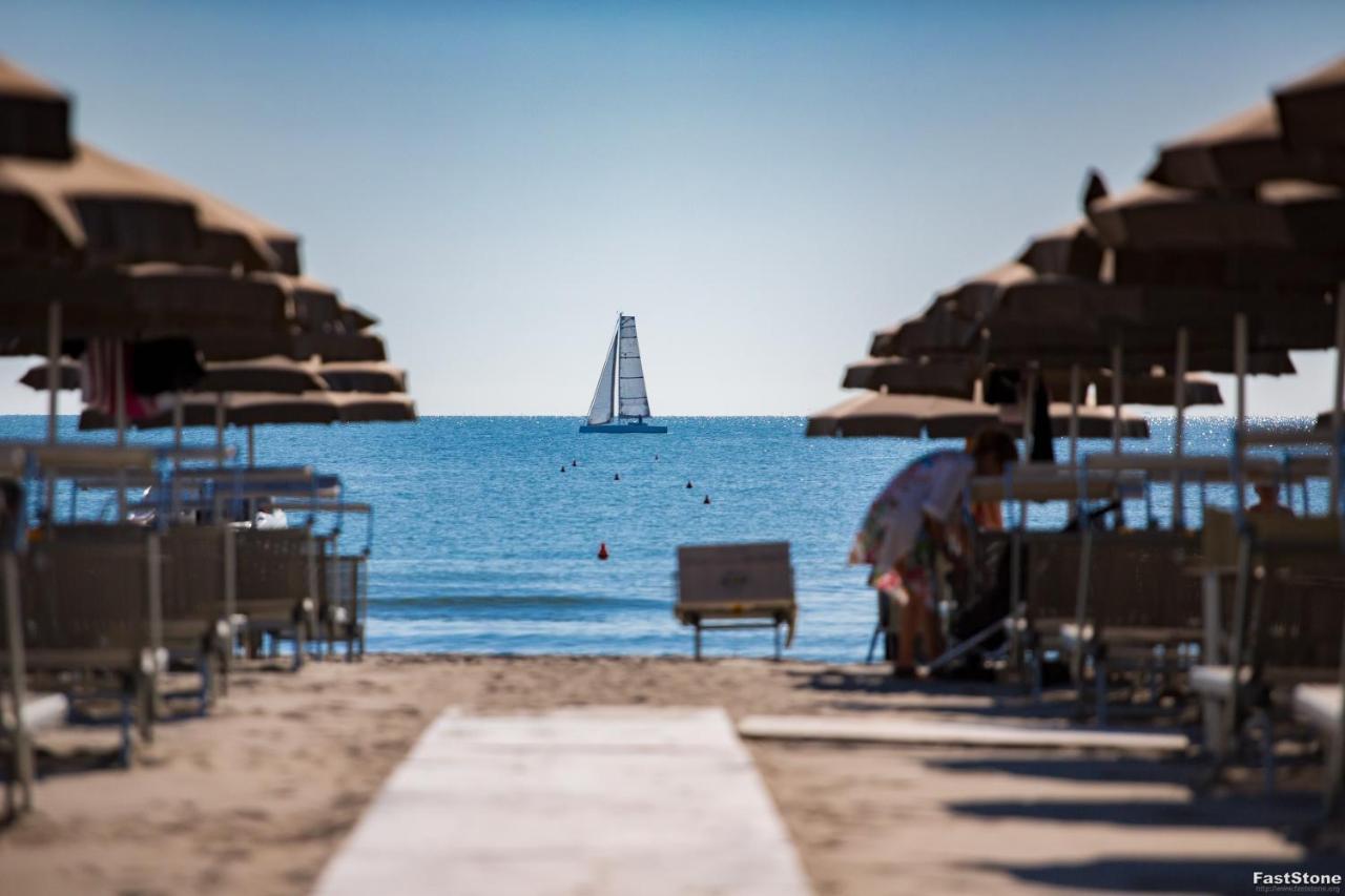 Hotel Solemare Milano Marittima Kültér fotó