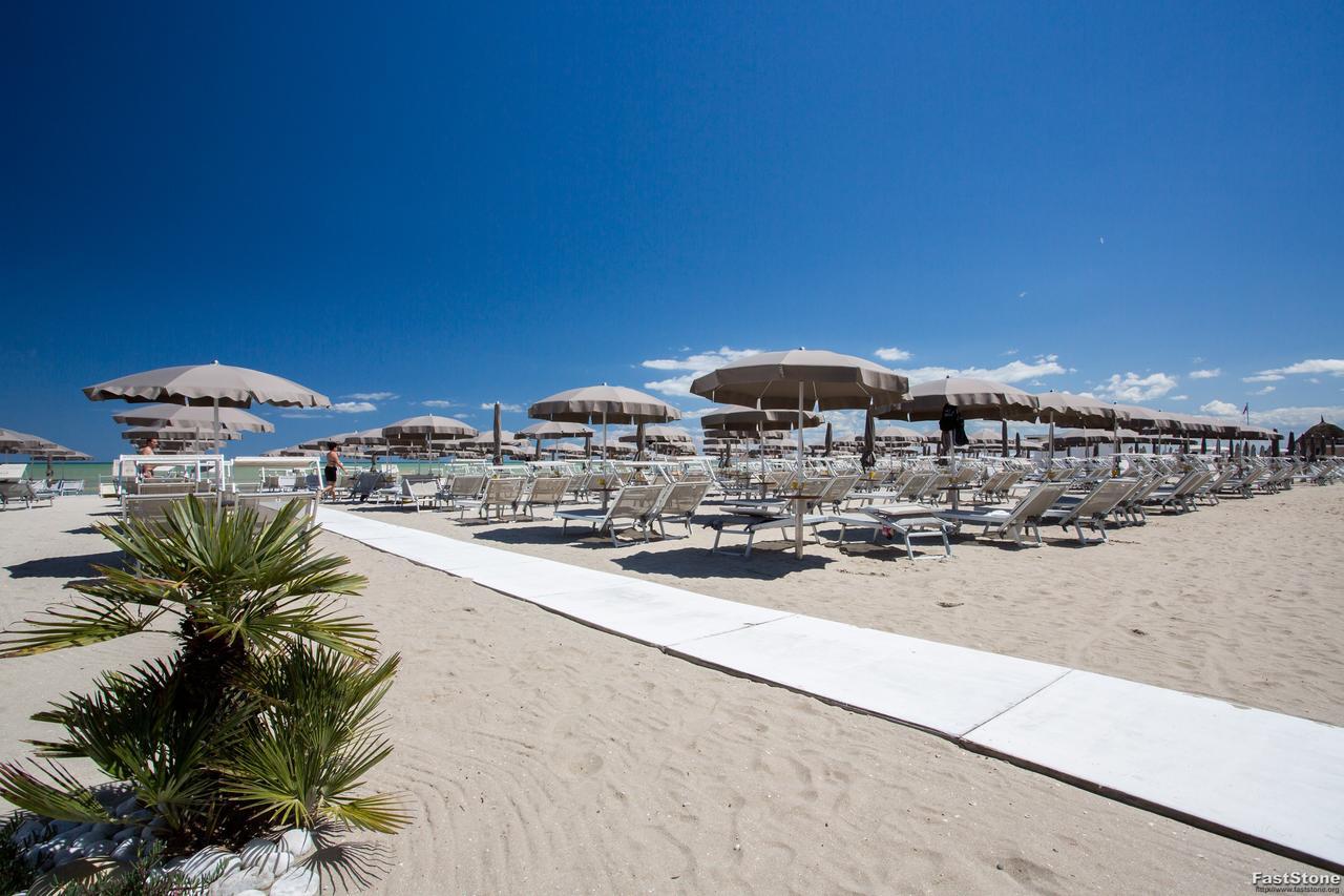 Hotel Solemare Milano Marittima Kültér fotó