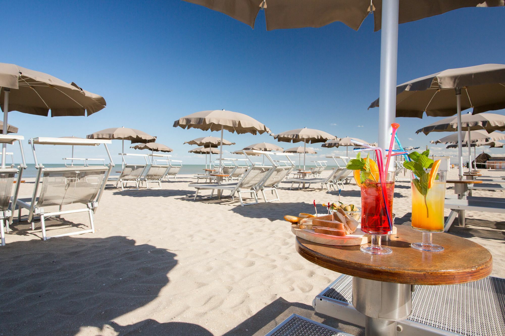 Hotel Solemare Milano Marittima Kültér fotó
